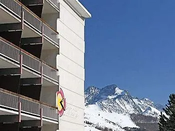 Hotel apartamentowy Pierre & Le Jandri