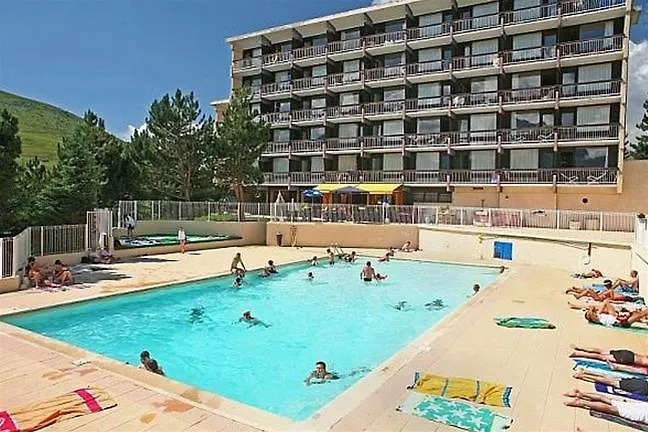 Pierre & Le Jandri Ле дез Альп